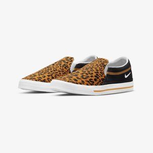 NWB WMNS NIKE COURT LEGACY SLP DJ5938 001 BLACK/WHITE-WHEAT SZ 7